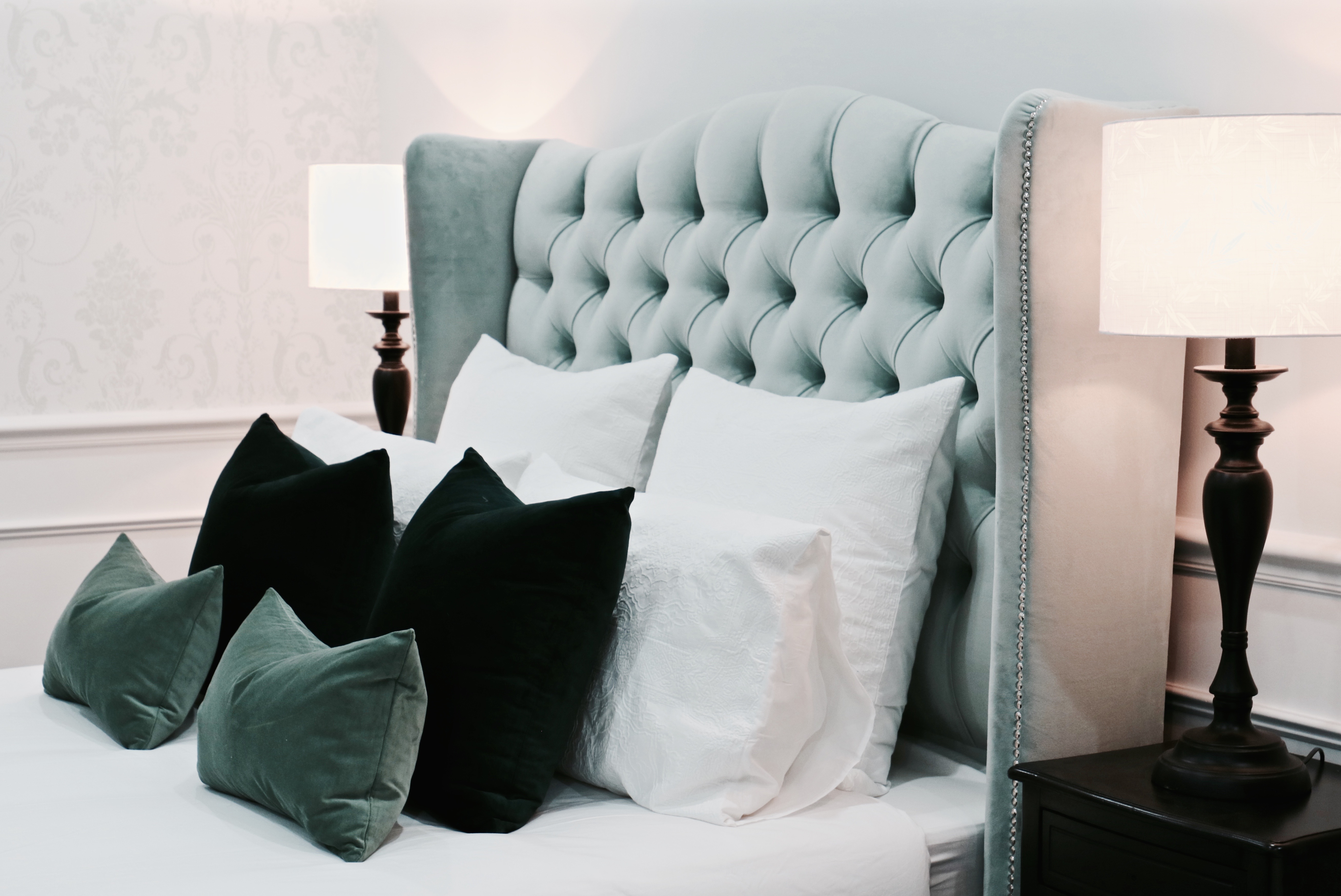 wing bed head, wing bedhead, upholstered beds, upholstered bedheads