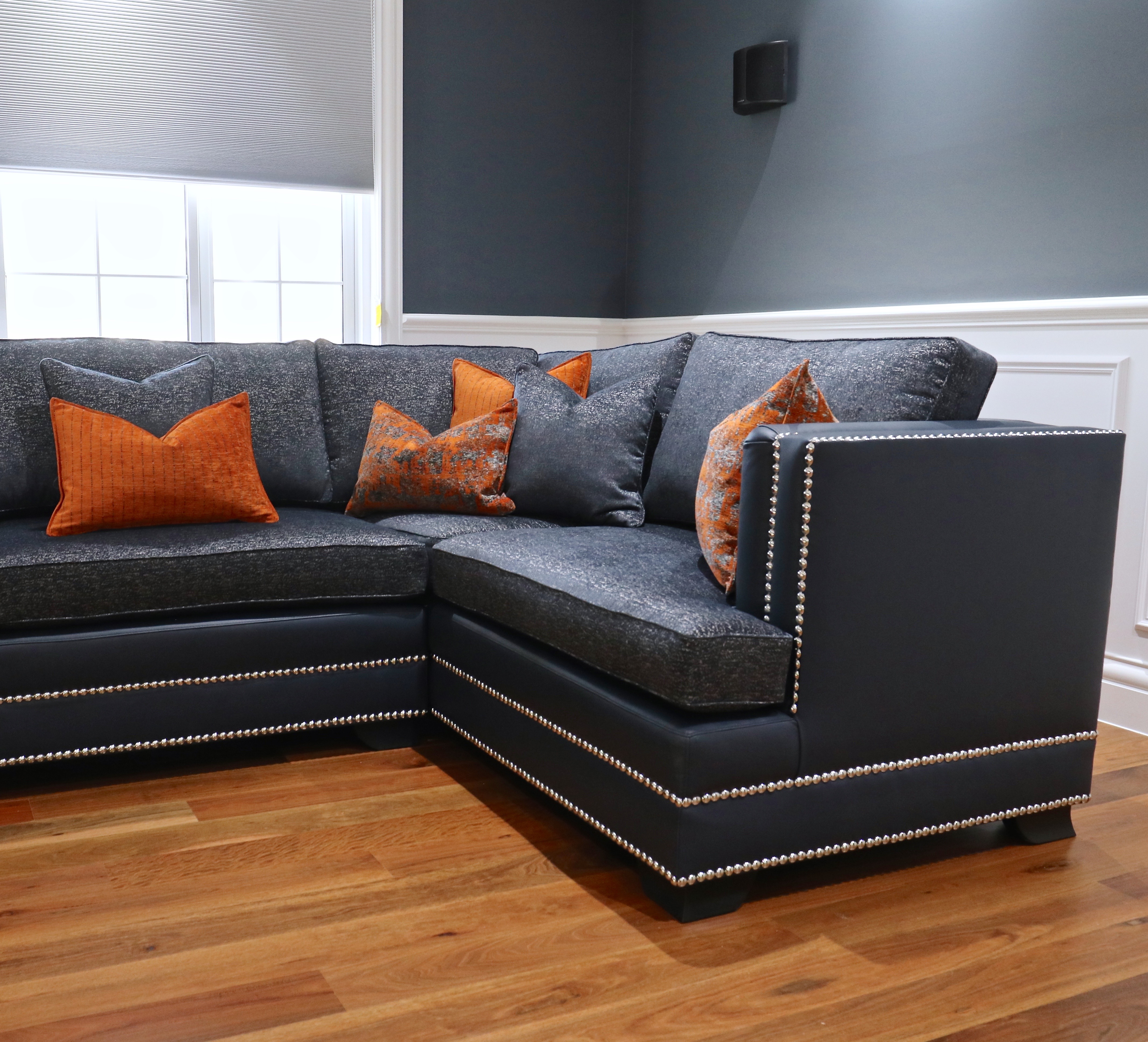 sofa, couch, contemporary, chesterfield, tufted, diamond buttoning